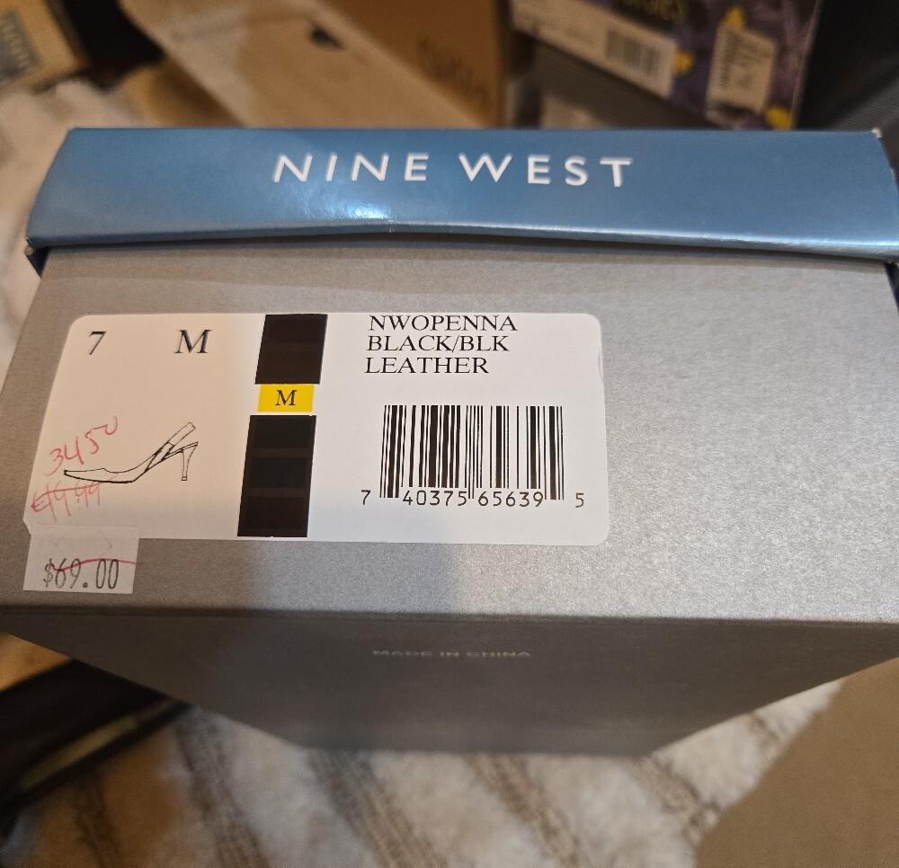 Nine West Black Pointed Slingback Mules 2 1/2 Heel - Picture 6 of 7